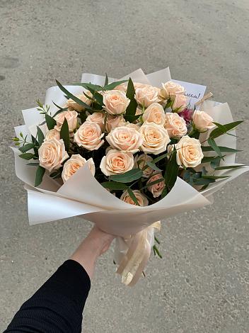Букет Кремовые розы Латте в Башмаково