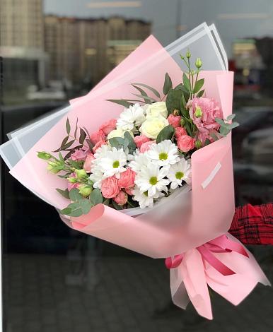 Букет цветов из: Розы, Лизиантусы и Хризантемы в Башмаково
